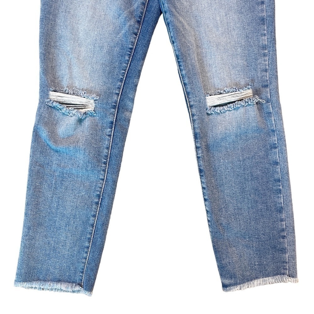 ALTAR’D STATE NWT High Rise Distressed Fringe Denim Jeans Size 27 in Light Blue - Picture 5 of 13